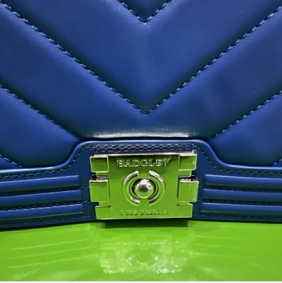 Badgley Mischka Quilted Crossbody Bag - Picture 6 of 7